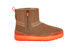 UGG CLASSIC TECH MINI CHESTNUT