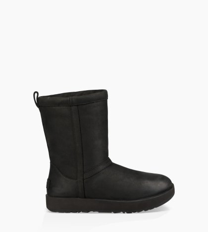 Women\'s UGG Classic Short L Waterproof BLACK