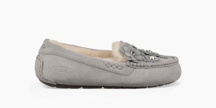 Women\'s UGG Ansley Petal SEAL