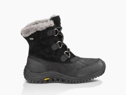 Women's UGG Ostrander BLACK