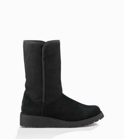 UGG Amie Black