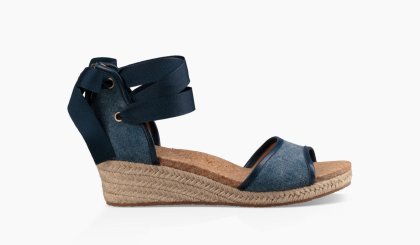 Women\'s UGG Amell MARINO