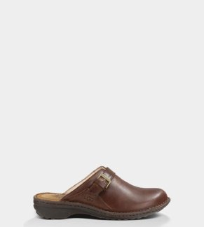 UGG® Livia Casual Shoes CHOCOLATE