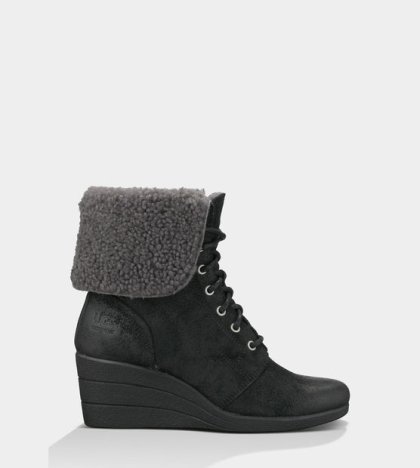 UGG Zea Boots Black