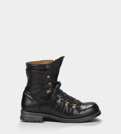 UGG® Ruggero Boots Leather Black