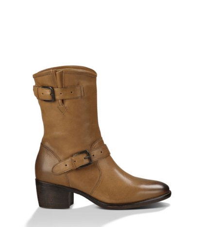 UGG® Conchetta Boots CHESTNUT