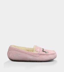UGG® Ansley Charm - Breast Cancer Limited Edition Baby Pink