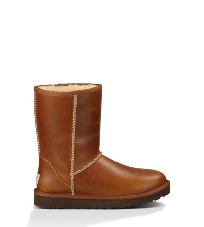 UGG® CLASSIC SHORT LEATHER CHESTNUT