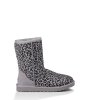 UGG® CLASSIC SHORT ROSETTE BOOTS HEATHERED LILAC