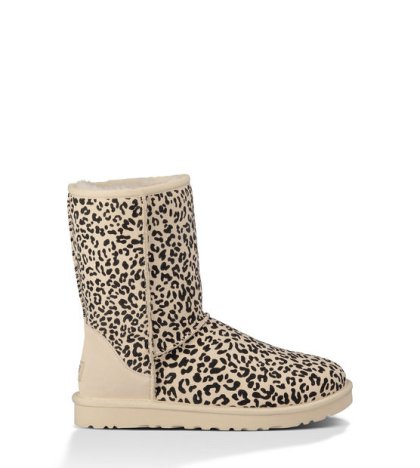 UGG CLASSIC SHORT ROSETTE BOOTS SALT