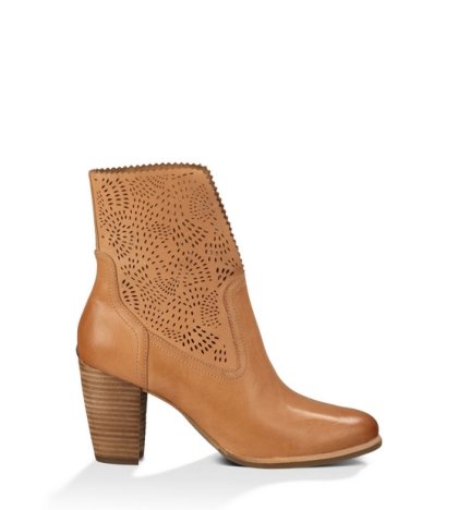 UGG® THAMES SEAWEED PERF SUNTAN
