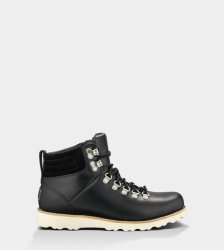 UGG® Capulin Boots Black