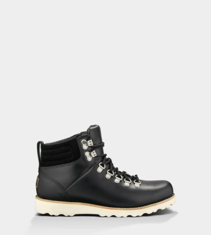 UGG® Capulin Boots Black