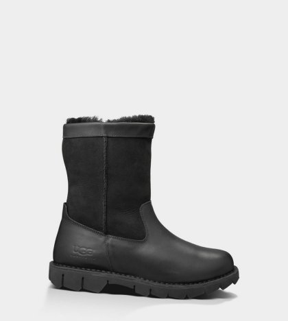 UGG® Beacon Boots After Dark