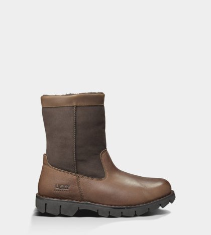 UGG Beacon Boots After Obsidian