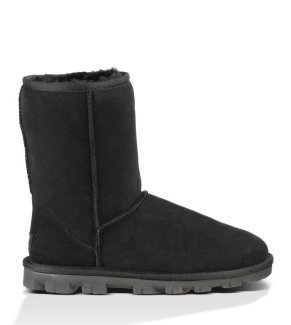 UGG® ESSENTIAL SHORT BLACK