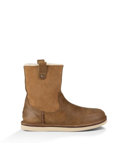 UGG® Sequoia Boots CHESTNUT