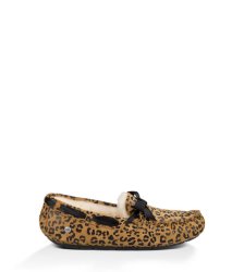 UGG® Dakota Leopard Bow Slippers CHESTNUT