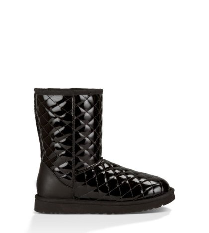 UGG® Classic Short Quilted BLACK